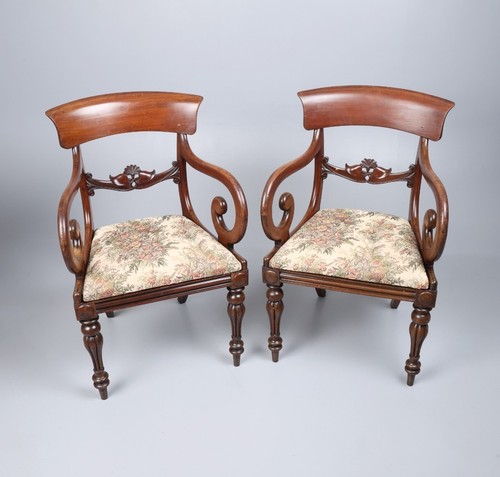 Pair victorian mahogany - of,