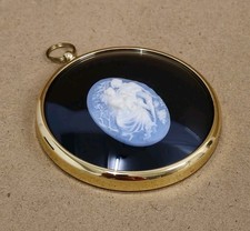 Miniature World of Peter Bates Cameo Ornament Hanging Boy & Girl