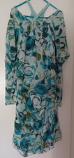 ANN HARVEY Size 16 flirty hem