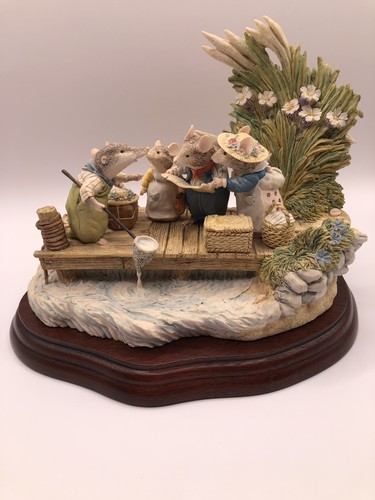 Brambly hedge sea story - hedge,