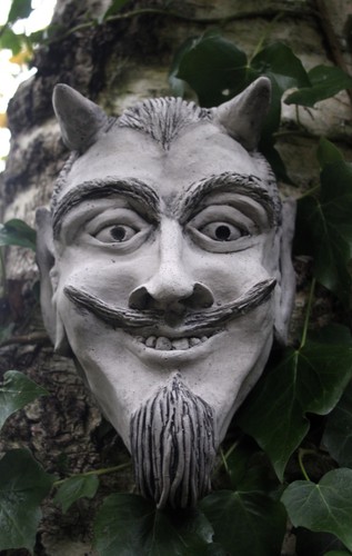 Devil hansom garden wall - hansom,