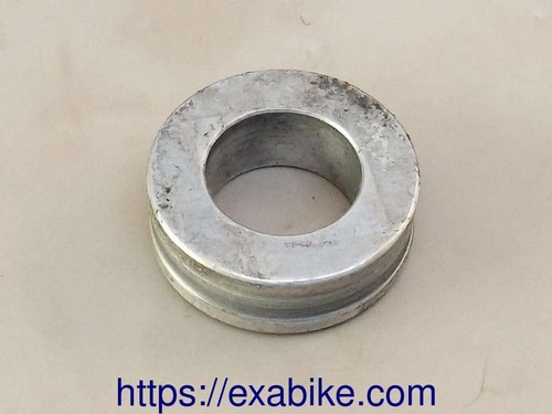 Rear wheel spacer for triumph - wheel,