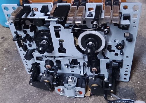 Cassette deck mechanism for