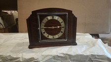 Wood Analog Mantel Clock Front Glass Broken Glass In Door