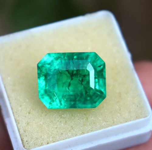 Aaa green emerald - green, 8.80