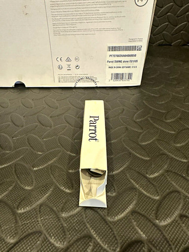Parrot swing ready fly - parrot,