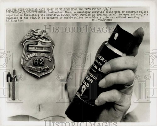 1967 press photo - press, police