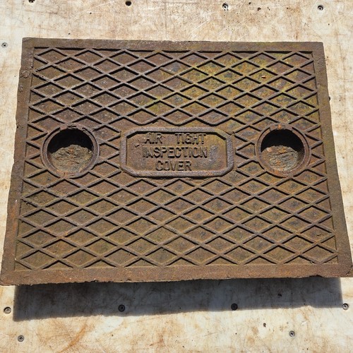 Cast iron manhole cover 660mm - iron,