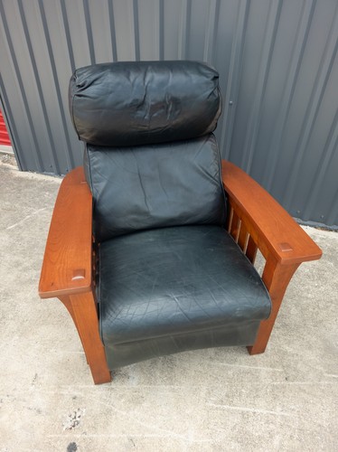 Stickley mission morris chair - stickley,
