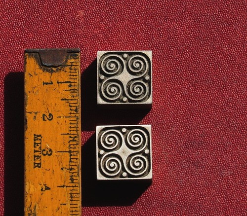 Brass ornament bookbinding - 2x,