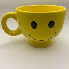 Bright Yellow Smiley Face Mug 3.75" Tall 4.5" Wide Coffee Happy Novelty READ
