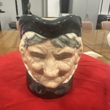 Royal Doulton D6384 Granny