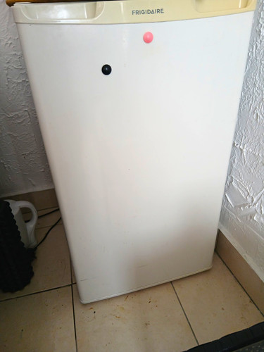Frigidaire white table top - frigidaire,
