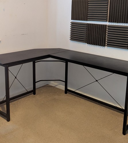 Shaped corner computer - corner,