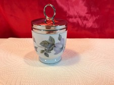 ROYAL WORCESTER SINGLE EGG