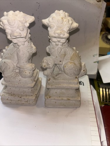 Pair foo dogs reconstered - pair,