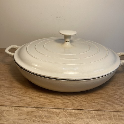 Cast iron shallow casserole - cast,