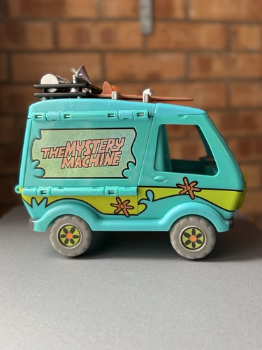 Scooby doo mystery machine - doo,