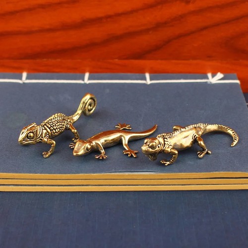Antique brass gecko figurine - antique,
