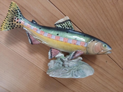 Beswick golden trout 1246 fish - golden,