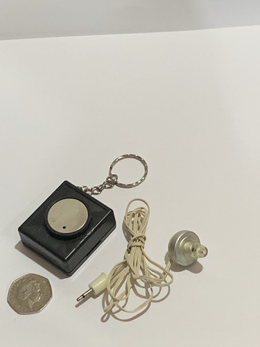 Vintage micro miniature - miniature, radio