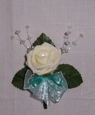single rose buttonhole with