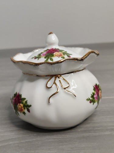 Vintage royal albert old - vintage,