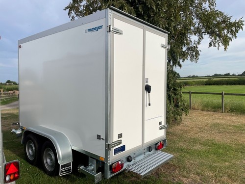 Fridge freezer trailer - fridge,
