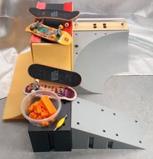 TECK DECK  4 Fingerboard Skate