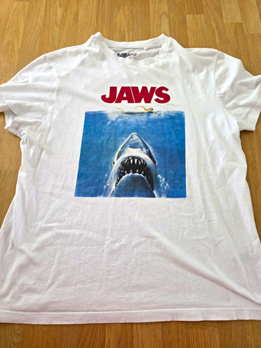 Jaws movie shirt mens large - jaws,