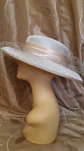 Vintage ladies pre owned - vintage, pre-owned