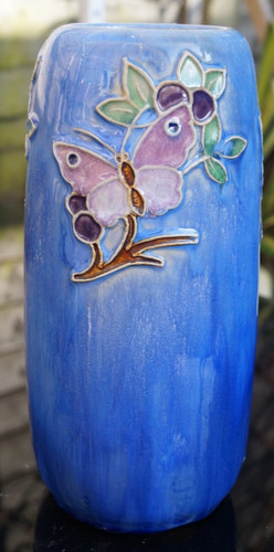 Royal doulton lambeth vase - lambeth,