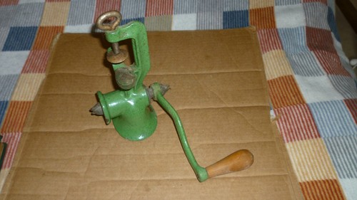 Vintage spong cast - vintage,