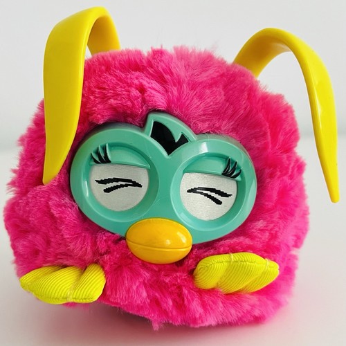 Furby furbling boom loveby - furby,