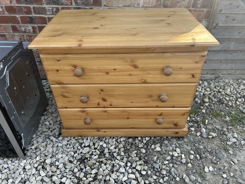 Solid pine chest drawers - solid,