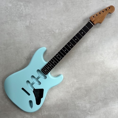 Strat body neck bundle - &,