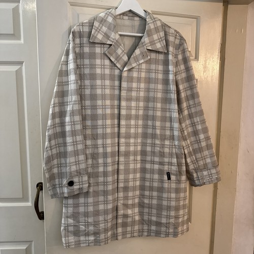 Aquascutum white and - aquascutum, grey