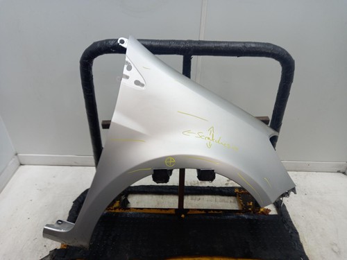 Renault clio right - clio, front