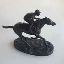 Bronze sculpture racehorse