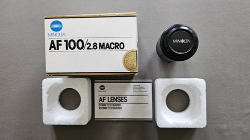 Minolta 100mm macro - f2.8,
