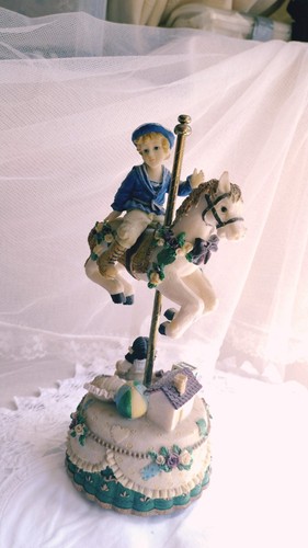 Rotating carousel horse - rotating,