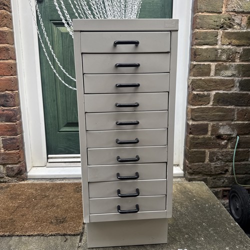 Large vintage white bisley - vintage,