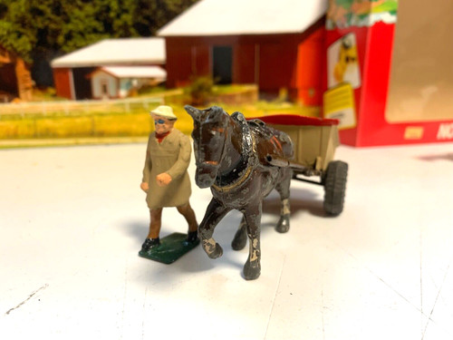 BRITAINS.1.32.FARM.LEAD.METAL