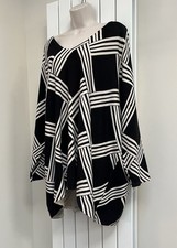 Masai Clothing Oversized