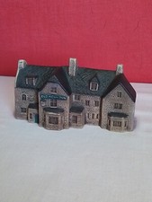 Philip Laureston. "Old New Inn". No931. 63x130mm approx. Dark Beige