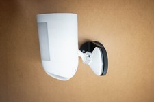 Ring Spotlight Camera Plus /