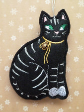 Felt Cat Embroidered Christmas