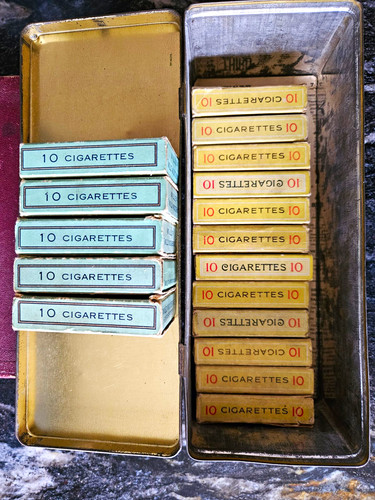 Packs ogdens cigarette - 12,
