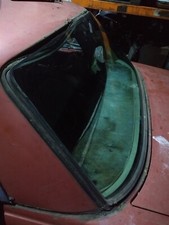 Mercedes Benz w115 Saloon Rear Screen Window Glass 200 Windscreen