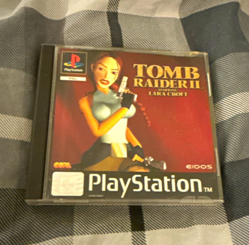 Tomb raider - tomb,